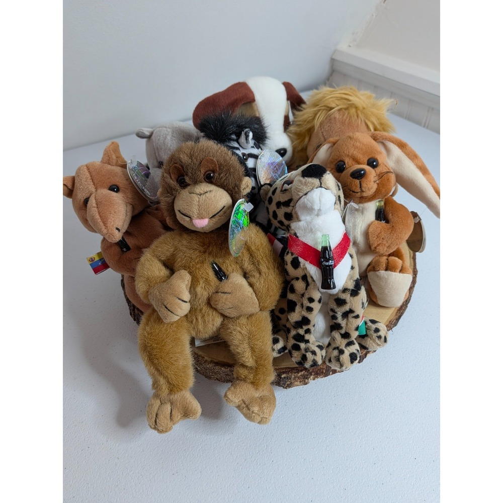 Coca Cola International Bean Bag Beanies Plush Animals Lot of 8 With Tags 1999